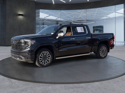 Used 2026 GMC Sierra 1500 Denali Ultimate AWD/4WD image 2