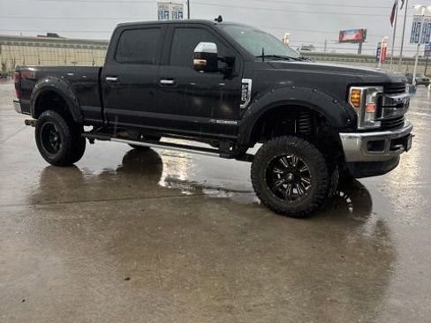 Used 2019 Ford F250 XLT w/ XLT Premium Package image 1