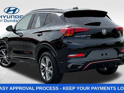 Used 2021 Buick Encore GX Select w/ Sport Touring Package FWD image 3