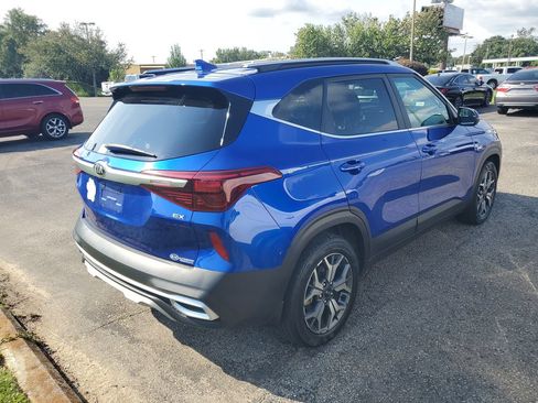 Used 2021 Kia Seltos EX AWD/4WD image 4