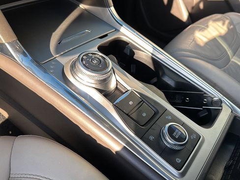 Used 2021 Ford Explorer Platinum w/ Equipment Group 601A image 25