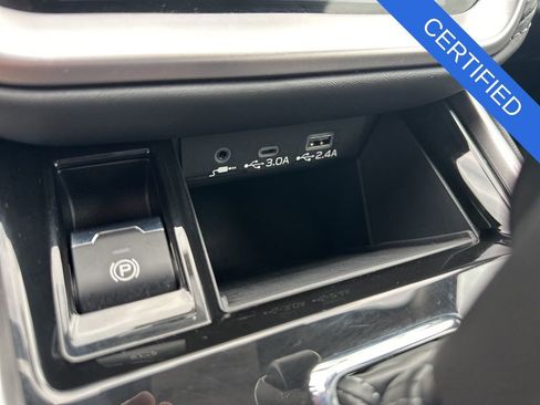 Certified 2025 Subaru Outback Limited AWD/4WD image 17