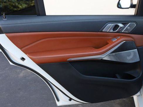 Used 2021 BMW ALPINA XB7 AWD/4WD image 19