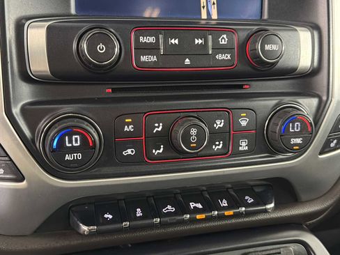 Used 2015 GMC Sierra 1500 SLT w/ SLT Crew Cab Value Package image 28