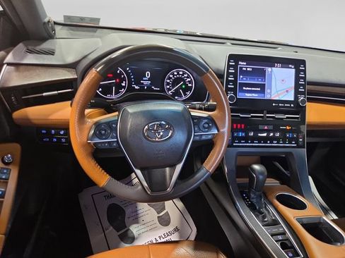 Used 2019 Toyota Avalon Limited w/ Advanced Safety Package FWD image 10
