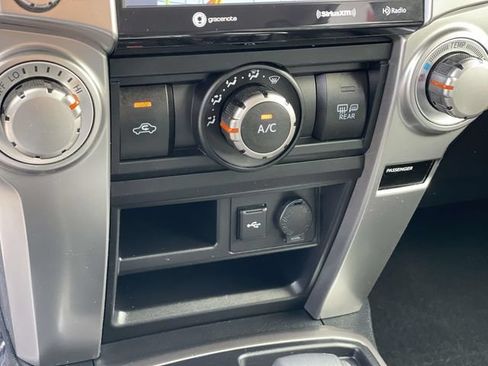 Used 2022 Toyota 4Runner SR5 Premium w/ Moonroof Package RWD image 15