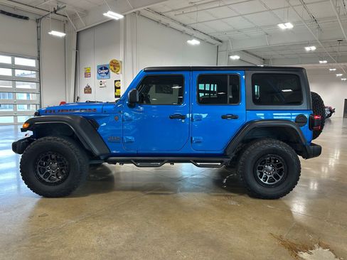 Used 2021 Jeep Wrangler Unlimited Rubicon w/ Xtreme Recon 35" Tire Package AWD/4WD image 5