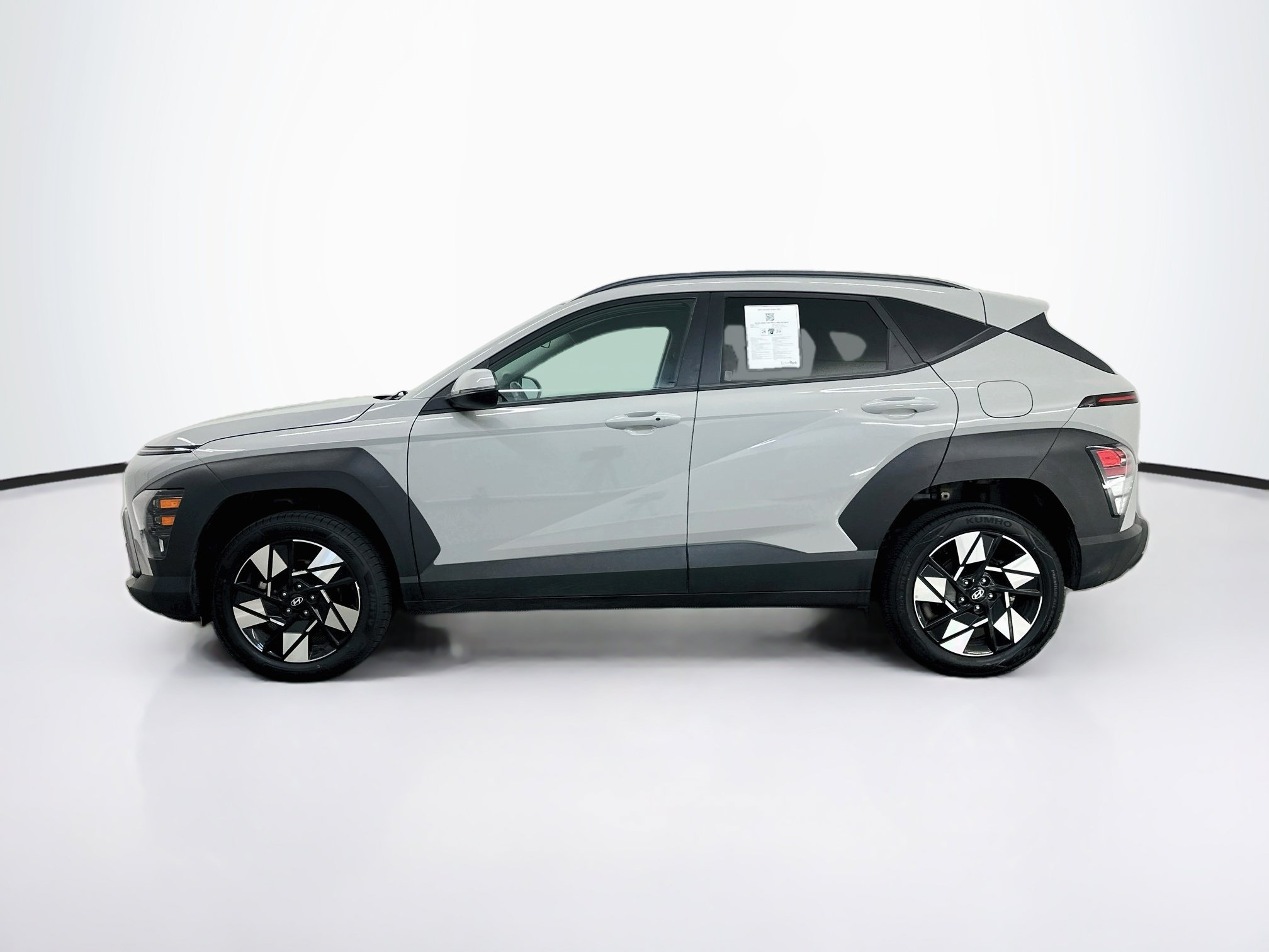 Used 2025 Hyundai Kona SEL AWD/4WD image 4