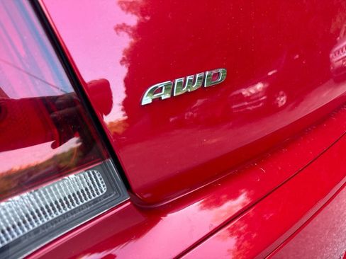 Used 2015 Chrysler 300 S w/ 300S Premium Group AWD/4WD image 10