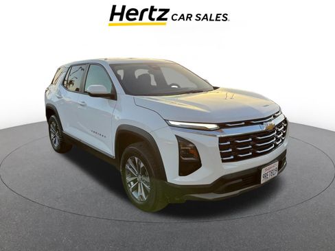 Used 2025 Chevrolet Equinox LT image 1
