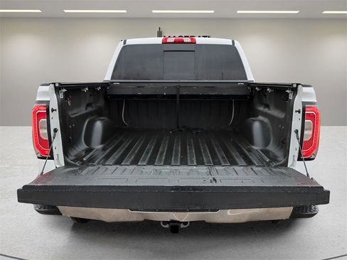 Used 2018 GMC Sierra 1500 SLT w/ Texas SLT Premium Package image 9