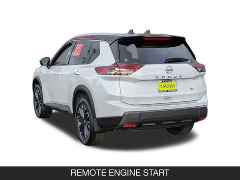 Certified 2025 Nissan Rogue SL w/ Tech Package FWD image 7