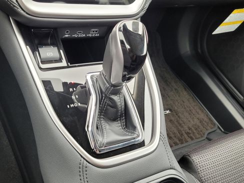 Used 2025 Subaru Outback Premium image 13