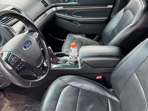 Used 2017 Ford Explorer Limited AWD/4WD image 5