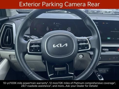 Certified 2025 Kia Sorento EX w/ EX Panoramic Sunroof Package AWD/4WD image 23