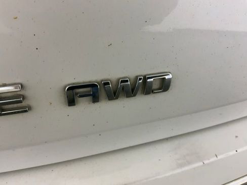 Used 2018 Chevrolet Traverse Premier AWD/4WD image 16