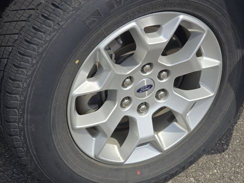 Used 2023 Ford F150 XLT AWD/4WD image 11