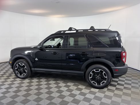 Used 2023 Ford Bronco Sport Outer Banks w/ Tech Package AWD/4WD image 8