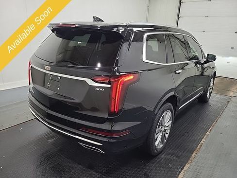 Used 2022 Cadillac XT6 Premium Luxury AWD/4WD image 6
