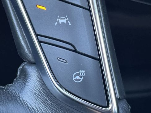 Used 2020 Cadillac XT5 Premium Luxury w/ LPO, Floor Liner Package AWD/4WD image 23