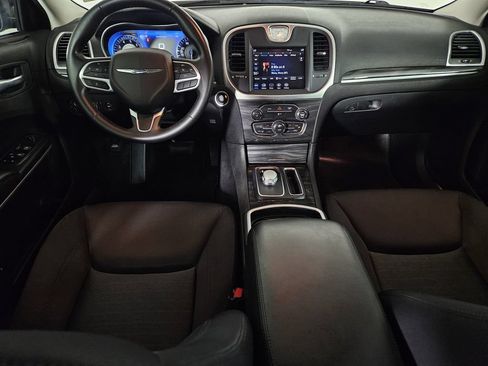Used 2021 Chrysler 300 Touring w/ Sport Appearance Package RWD image 3