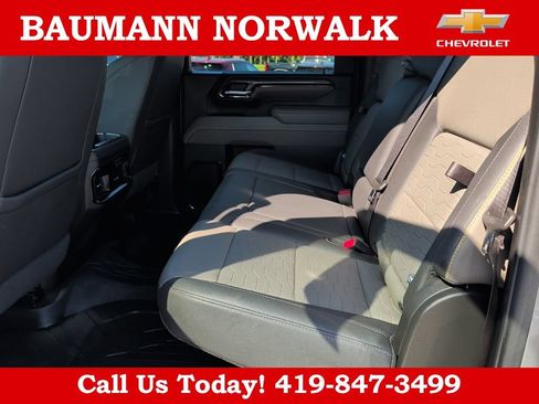 Used 2025 Chevrolet Silverado 2500 ZR2 w/ Technology Package AWD/4WD image 48