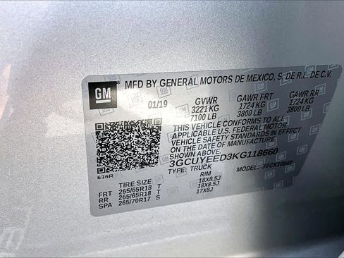 Used 2019 Chevrolet Silverado 1500 RST AWD/4WD image 32