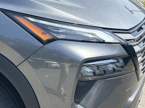 New 2026 Nissan Rogue SV AWD/4WD image 10