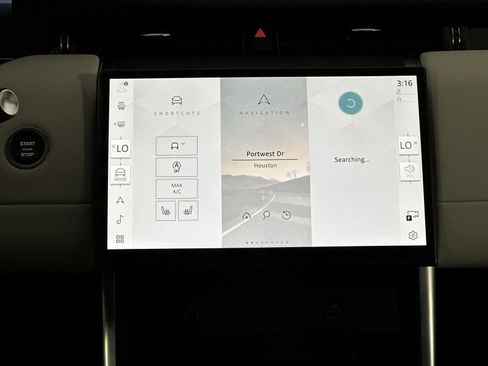 Used 2024 Land Rover Discovery Sport S image 22