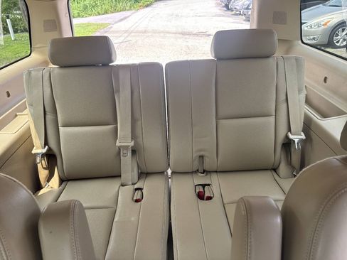 Used 2013 Chevrolet Suburban LTZ AWD/4WD image 15