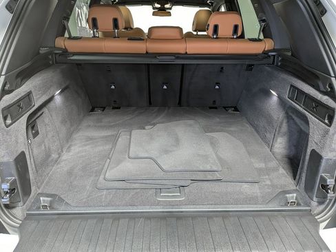 Certified 2025 BMW X5 xDrive40i w/ M Sport Package image 46