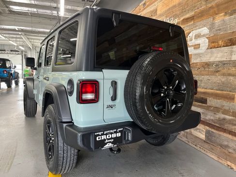 Used 2023 Jeep Wrangler Unlimited Sport AWD/4WD image 58
