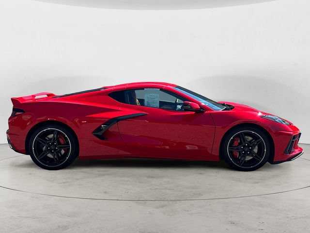Used 2021 Chevrolet Corvette Stingray Preferred Cpe w/ Z51 Performance Package RWD image 4