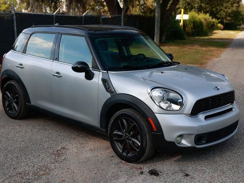 Used 2014 MINI Cooper Countryman S image 8