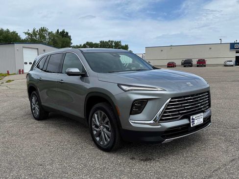 New 2026 Buick Enclave Preferred AWD/4WD image 2
