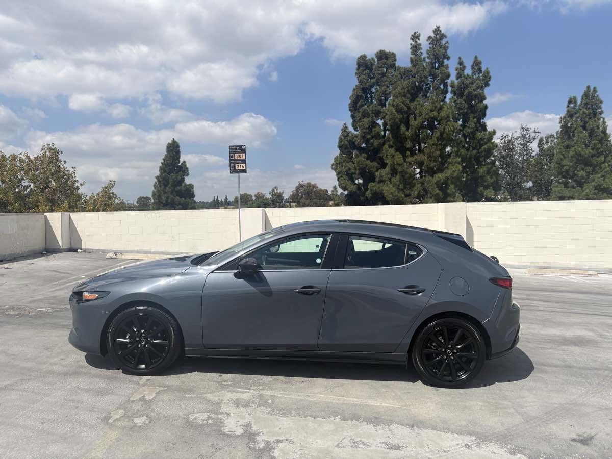 Used 2025 MAZDA MAZDA3 Carbon AWD/4WD image 10