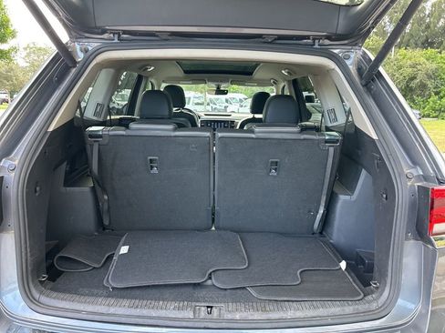 Used 2022 Volkswagen Atlas SE w/ Panoramic Sunroof Package image 48