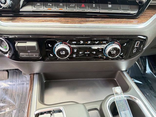 New 2026 GMC Sierra 1500 Elevation w/ Elevation Premium Package AWD/4WD image 25