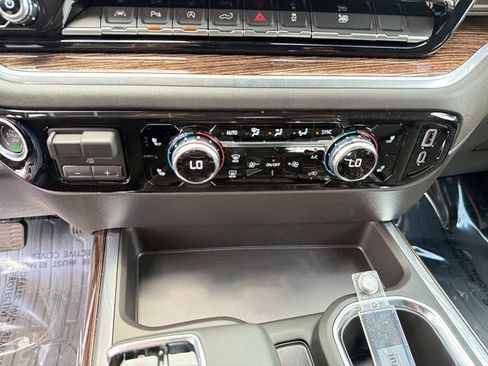New 2026 GMC Sierra 1500 Elevation w/ Elevation Premium Package AWD/4WD image 25