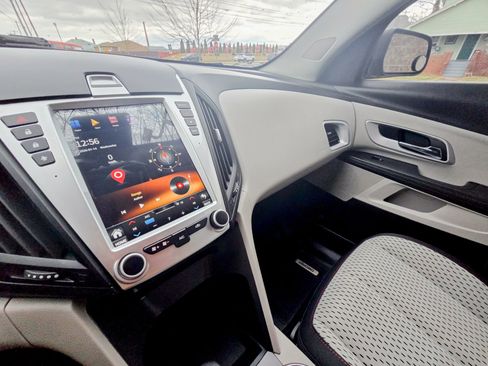 Used 2010 Chevrolet Equinox LS image 16