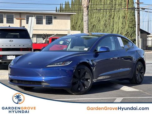 Used 2025 Tesla Model 3 Long Range image 1