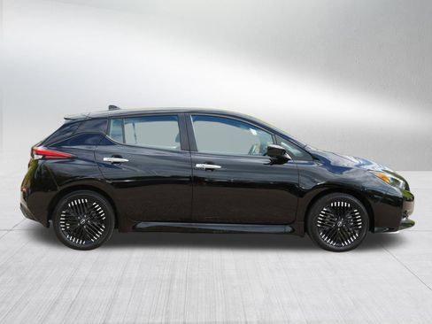 Certified 2023 Nissan Leaf SV Plus FWD image 8