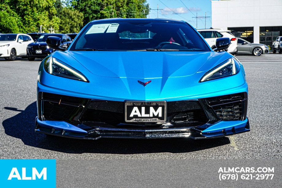 Used 2021 Chevrolet Corvette Stingray Coupe w/ Engine Appearance Package RWD image 9