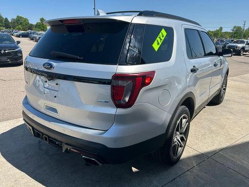 Used 2016 Ford Explorer Sport w/ Equipment Group 401A AWD/4WD image 5