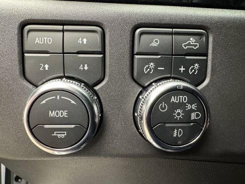 Used 2025 GMC Sierra 1500 Elevation w/ Elevation Premium Package AWD/4WD image 24