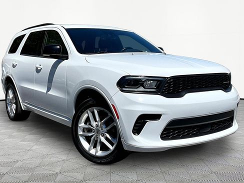 Used 2024 Dodge Durango GT AWD/4WD image 3