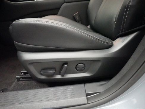 Certified 2023 Nissan Rogue SL w/ SL Premium Package image 29