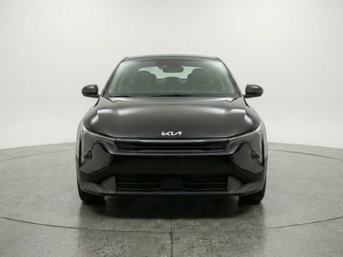 Used 2025 Kia K4 LXS FWD image 2