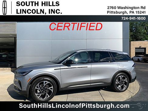 Used 2024 Lincoln Nautilus Premier AWD/4WD image 1