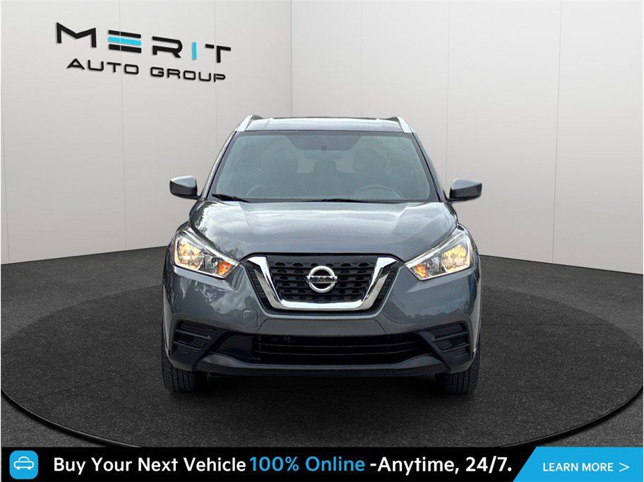 Used 2019 Nissan Kicks SV FWD image 3